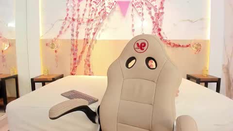  CHLOE  online show from 02/09/26, 11:47