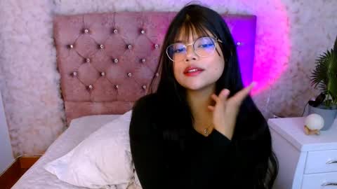 Snapshot of chloe_parkeer chatting on 11/10/25, 08:52 Chloe online show from 11/10/25, 08:52