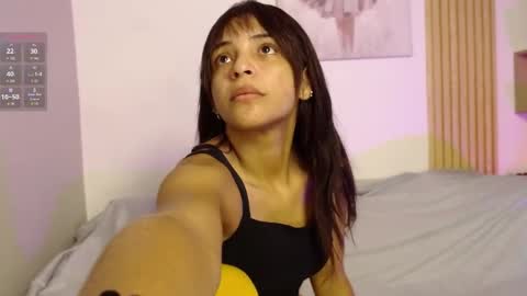 chloe_peach_ online show from 04/10/26, 11:59