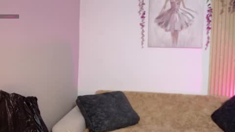 chloe_peach_ online show from 05/12/26, 12:02