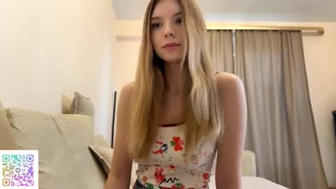 hloe online show from 12/01/25, 01:27