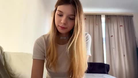 hloe online show from 02/23/26, 01:19