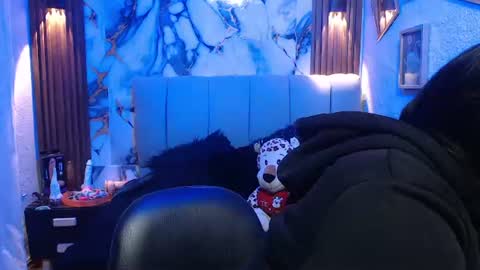 chloe_smith5 online show from 02/20/26, 01:22