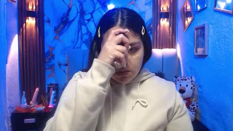 chloe_smith5 online show from 03/03/26, 01:28