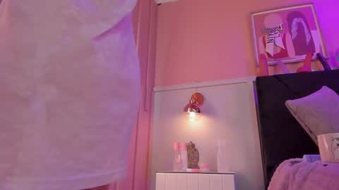   online show from 11/29/25, 08:34