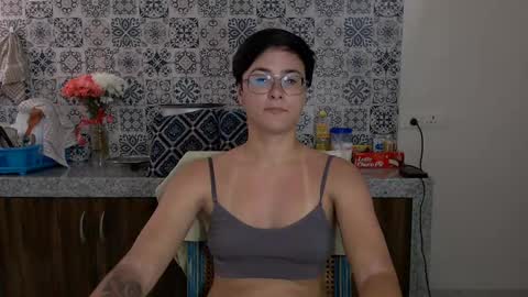 Snapshot of chloe_x_ chatting on 02/17/25, 08:19 Eva and Sandra online show from 02/17/25, 08:19