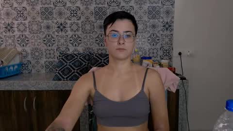 Snapshot of chloe_x_ chatting on 03/11/25, 09:45 Eva and Sandra online show from 03/11/25, 09:45