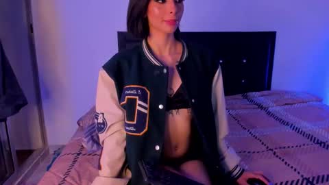  3 online show from 11/29/25, 04:37