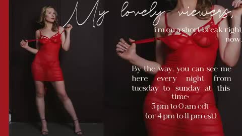 Snapshot of chloeblurr chatting on 08/05/26, 10:44 Julia online show from 08/05/26, 10:44