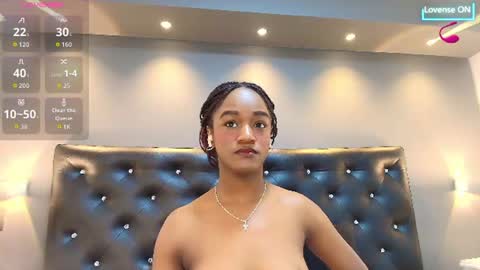 Snapshot of chloebrunnie chatting on 06/30/26, 12:17 CHLOE online show from 06/30/26, 12:17