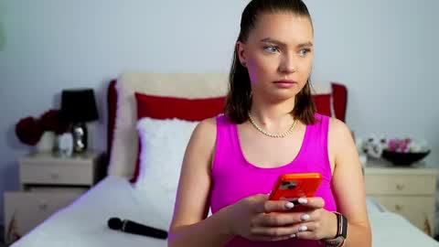 Chloe online show from 06/03/26, 06:16