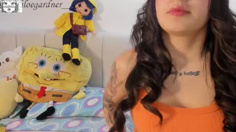 Snapshot of chloee_gardner chatting on 09/23/25, 10:35 Chloe online show from 09/23/25, 10:35