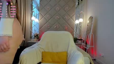 chloee white online show from 03/09/26, 08:51