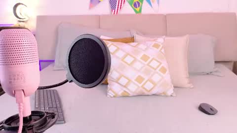 Snapshot of chloeferreira chatting on 06/29/26, 10:43 chloeferreira online show from 06/29/26, 10:43