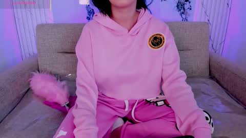 chloegils online show from 10/17/25, 03:25