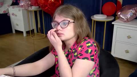 ChloeHalses online show from 02/25/26, 05:28