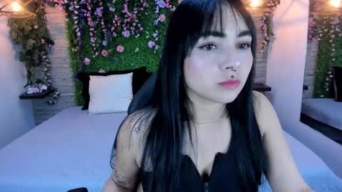 Chloe online show from 11/29/25, 12:24