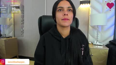  Chloe Harper  online show from 12/17/25, 11:38