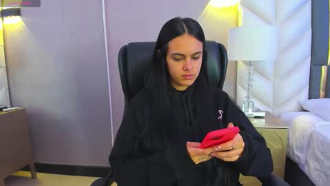  Chloe Harper  online show from 01/13/26, 11:26