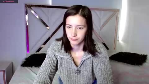 Chloe online show from 03/07/25, 01:07