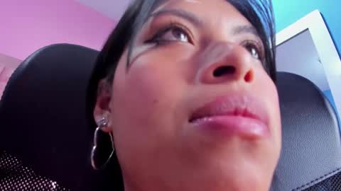 Snapshot of chloemartini_ chatting on 02/25/25, 05:52 ChloeSignup For Free Join my Fan Club online show from 02/25/25, 05:52