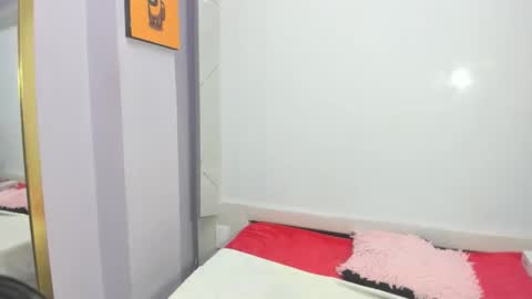 ChloeSignup For Free  Join my Fan Club online show from 02/06/26, 03:33