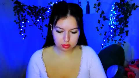 ChloeRicci online show from 12/18/25, 11:16