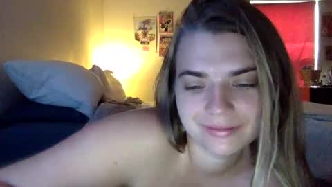 Snapshot of chloesays chatting on 09/24/25, 03:04 Chloe Lane online show from 09/24/25, 03:04