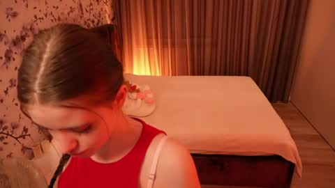 Snapshot of chloespark chatting on 05/22/26, 08:14 Chloe online show from 05/22/26, 08:14