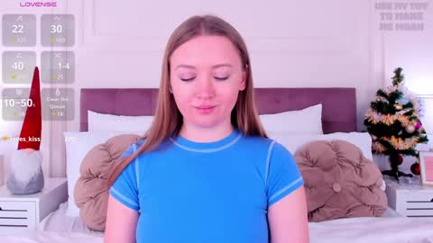 Snapshot of chloesug chatting on 01/14/25, 12:11 Chloe online show from 01/14/25, 12:11