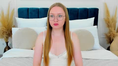 Chloe online show from 05/21/26, 07:43