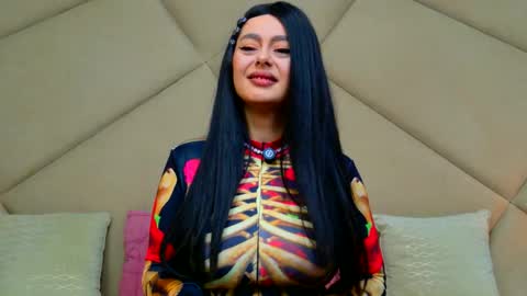 Chloe Vee online show from 03/25/26, 06:19