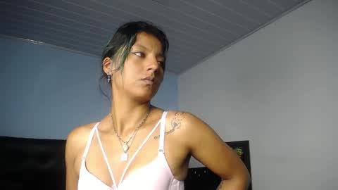 chloewills_ online show from 01/08/26, 12:29