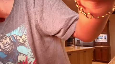Snapshot of chloexbabe chatting on 07/18/26, 12:04 Chloe Babe online show from 07/18/26, 12:04