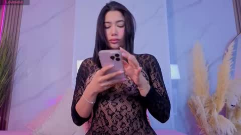 Chlooe online show from 10/15/25, 01:17