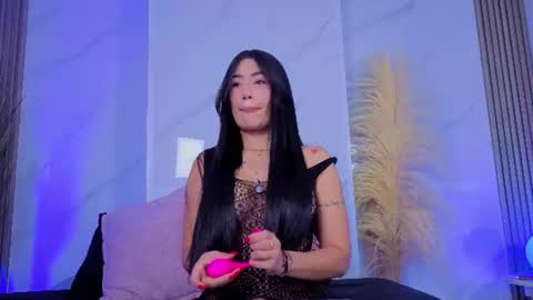 Snapshot of chlooee_ chatting on 07/19/26, 02:04 Chlooe online show from 07/19/26, 02:04