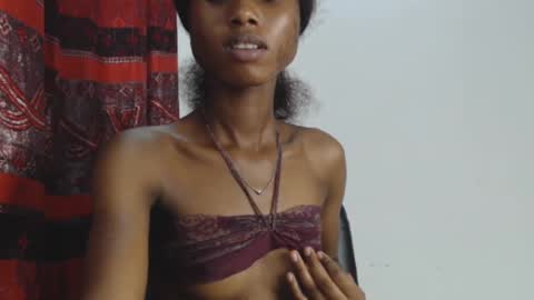 choco_petitqueen online show from 12/12/24, 09:30