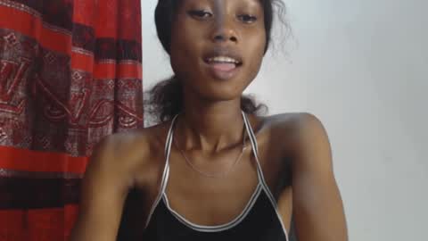 choco_petitqueen online show from 12/28/24, 08:48