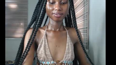 choco_petitqueen online show from 11/19/25, 08:14