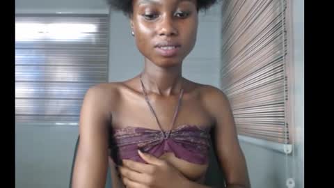 choco_petitqueen online show from 12/01/25, 07:13