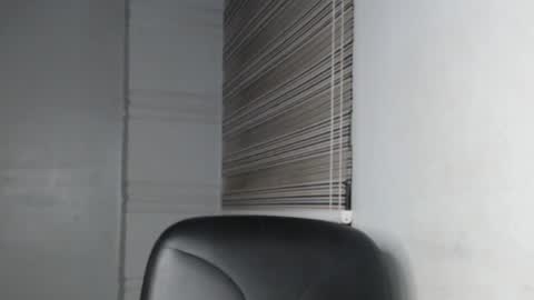 choco_petitqueen online show from 12/15/25, 05:01