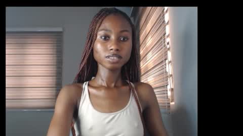 choco_petitqueen online show from 01/18/26, 02:43