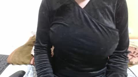 Snapshot of chocodre chatting on 11/04/25, 10:14 Choco online show from 11/04/25, 10:14