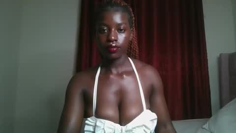 Snapshot of chocolate_iva chatting on 09/16/25, 04:08 Iva online show from 09/16/25, 04:08