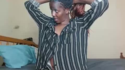 Snapshot of chocolatebony_ chatting on 03/23/26, 11:36 chocolatebony_ online show from 03/23/26, 11:36