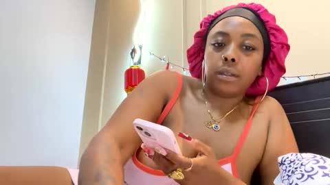 Snapshot of chocolatecakequeen chatting on 02/23/25, 01:13 ChocolateCakeQueen online show from 02/23/25, 01:13