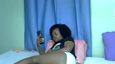 Snapshot of chocolateebonyxo chatting on 06/26/26, 12:48 Chocolate Ebony online show from 06/26/26, 12:48