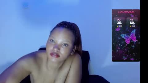 Snapshot of chocolatemilkebony chatting on 02/19/25, 07:06 chocolatemilkebony online show from 02/19/25, 07:06