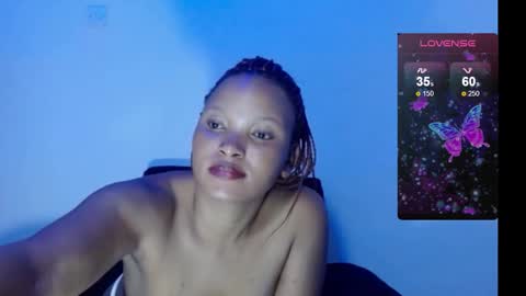 Snapshot of chocolatemilkebony chatting on 02/19/25, 08:52 chocolatemilkebony online show from 02/19/25, 08:52