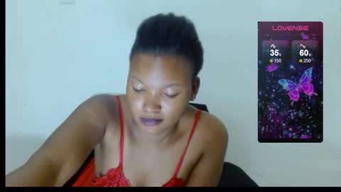 Snapshot of chocolatemilkebony chatting on 09/15/25, 10:04 chocolatemilkebony online show from 09/15/25, 10:04
